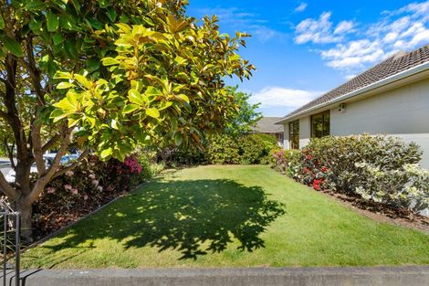 Photo of property in 37 Flower Street, Bryndwr, Christchurch, 8053