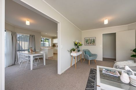 Photo of property in 39a Raumati Road, Raumati Beach, Paraparaumu, 5032
