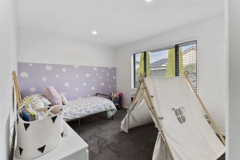 Photo of property in 11 Brookwater Avenue, Northwood, Christchurch, 8051