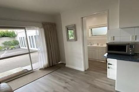 Photo of property in 6 Judkins Crescent, Cockle Bay, Auckland, 2014