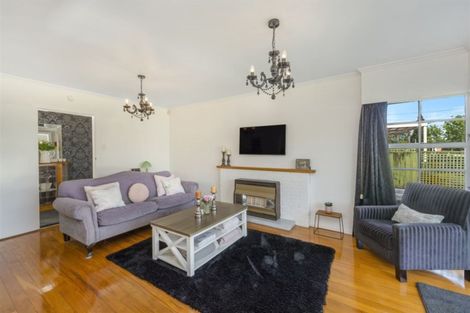 Photo of property in 6 Burwood Place, Silverdale, Hamilton, 3216