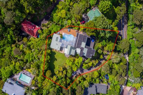 Photo of property in 70 Scenic Drive, Titirangi, Auckland, 0604