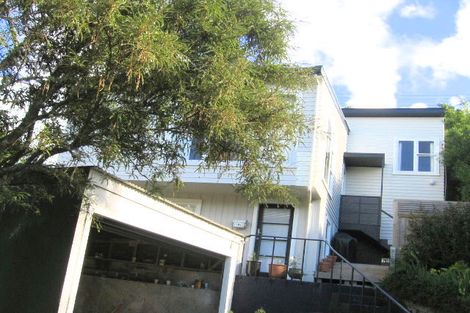 Photo of property in 19 Williamson Way, Karori, Wellington, 6012