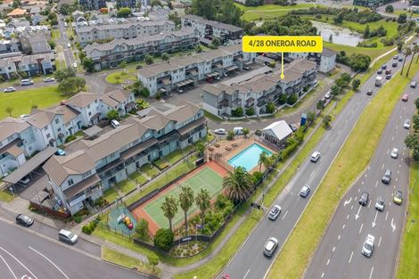 Photo of property in 4/25 Opito Way, East Tamaki, Auckland, 2013
