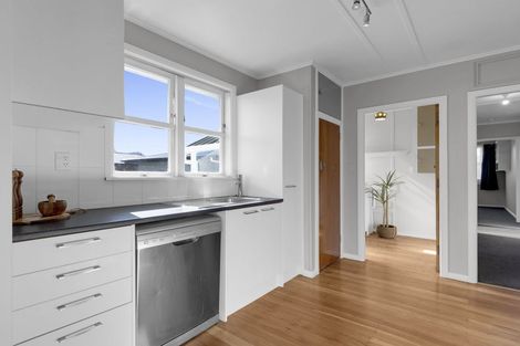 Photo of property in 16 Verel Street, Fairfield, Hamilton, 3214