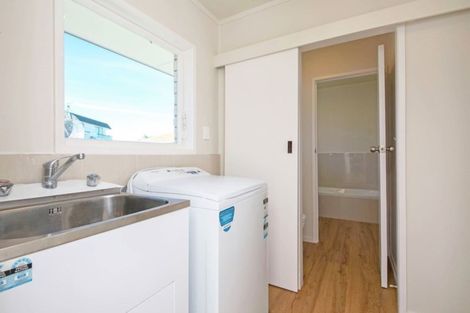 Photo of property in 9 Vanbrugh Place, Bucklands Beach, Auckland, 2014