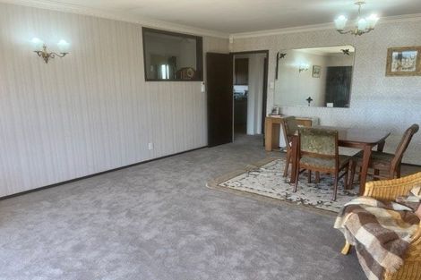 Photo of property in 9 Tromie Place, Highland Park, Auckland, 2010