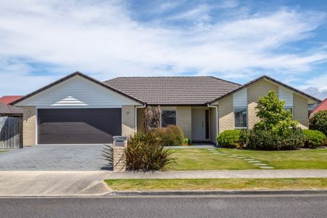 Photo of property in 29 Feist Street, Carterton, 5713
