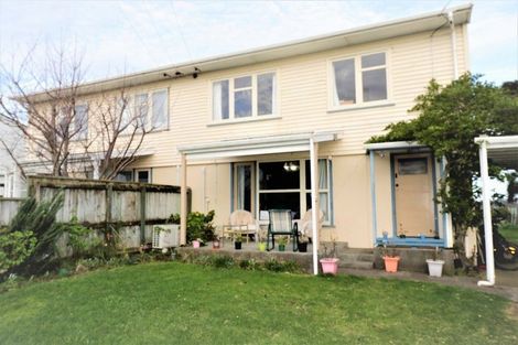Photo of property in 44 Matipo Street, Castlecliff, Wanganui, 4501