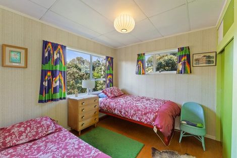 Photo of property in 70 William Street, Waikanae Beach, Waikanae, 5036