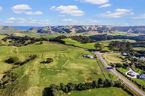 Photo of property in 2586 Awhitu Road, Awhitu, 2684