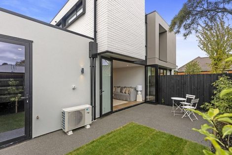 Photo of property in 2/93 Hills Road, Edgeware, Christchurch, 8013