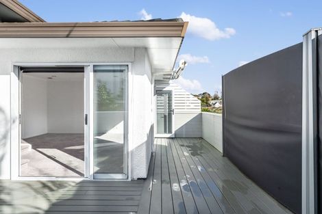 Photo of property in 2/36 Nihill Crescent, Mission Bay, Auckland, 1071