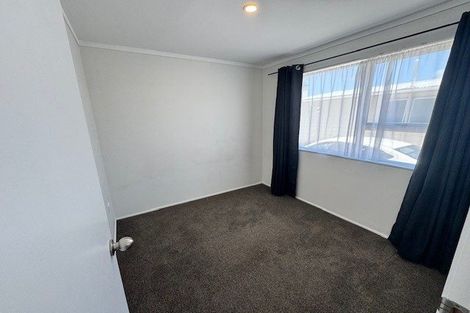 Photo of property in 35 Tabitha Crescent, Henderson, Auckland, 0612
