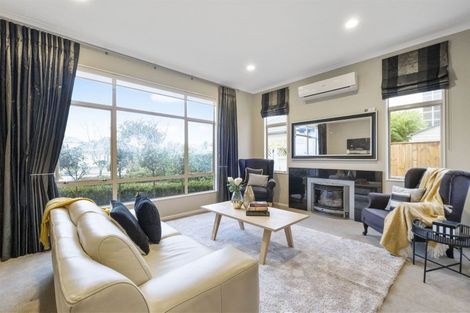 Photo of property in 17 Carousel Crescent, East Tamaki Heights, Auckland, 2016