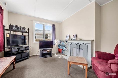 Photo of property in 21 Hunter Street, Taita, Lower Hutt, 5011