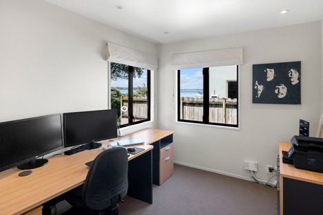 Photo of property in 27a The Parade, Bucklands Beach, Auckland, 2012