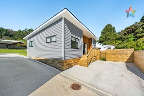 Photo of property in 72a Raukawa Street, Stokes Valley, Lower Hutt, 5019