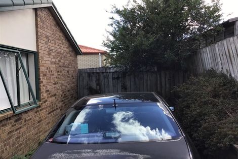 Photo of property in 36 Woodbank Drive, Glen Eden, Auckland, 0602