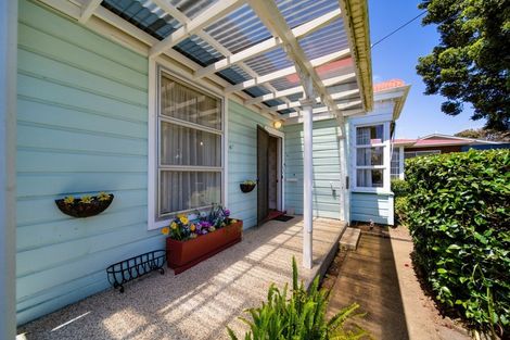 Photo of property in 67 Govett Avenue, Frankleigh Park, New Plymouth, 4310