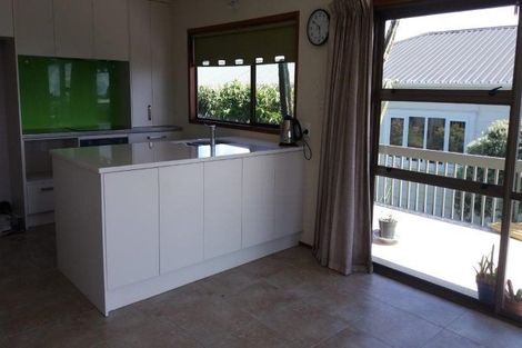Photo of property in 14a Glencoe Road, Browns Bay, Auckland, 0630