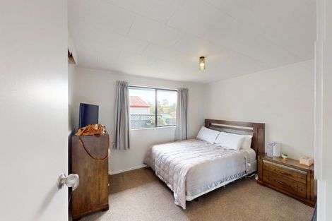 Photo of property in 2/685 Pioneer Highway, Highbury, Palmerston North, 4412