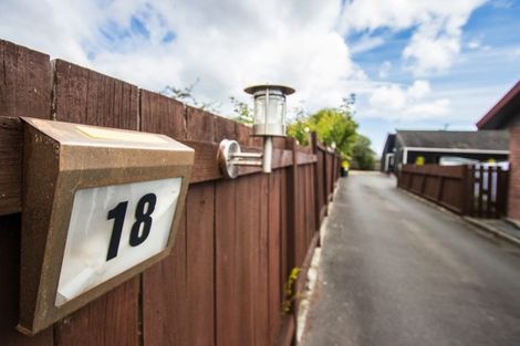 Photo of property in 18 Wood Leigh, Paraparaumu Beach, Paraparaumu, 5032