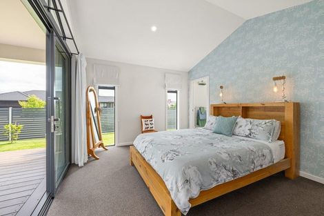 Photo of property in 17 Rose Manor Drive, Springlands, Blenheim, 7201