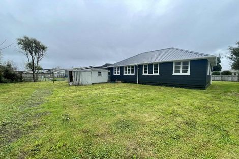 Photo of property in 21 Miro Street, Merrilands, New Plymouth, 4312