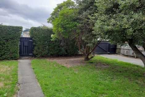 Photo of property in 56 Aikmans Road, Merivale, Christchurch, 8014