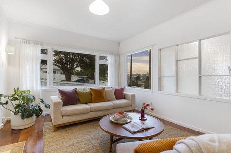 Photo of property in 1/7 Evan Street, Belmont, Auckland, 0622