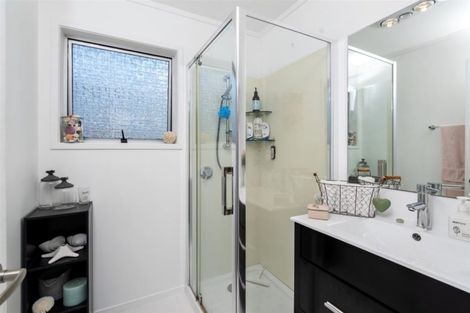 Photo of property in 56 Sherwood Street, Bellevue, Tauranga, 3110