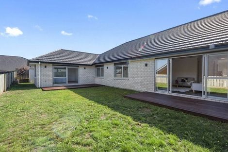 Photo of property in 11 Castleton Way, Flagstaff, Hamilton, 3210