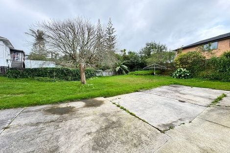 Photo of property in 7 Golf Road, New Lynn, Auckland, 0600