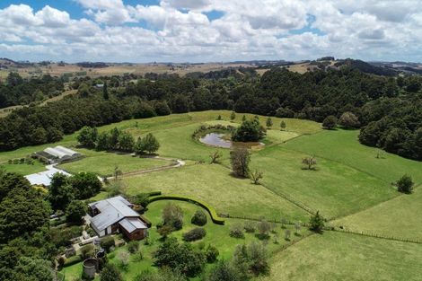 Photo of property in 561 Whangaripo Valley Road, Whangaripo, Wellsford, 0972