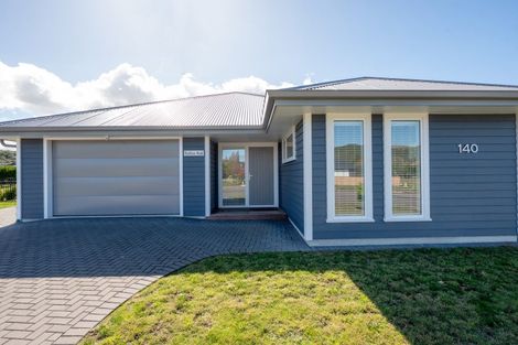 Photo of property in 140 Lisland Drive, Kinloch, Taupo, 3377