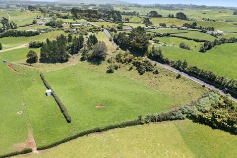 Photo of property in 783 Mangorei Road, Mangorei, New Plymouth, 4371