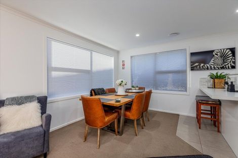 Photo of property in 18 Medallion Court, Kelvin Grove, Palmerston North, 4414