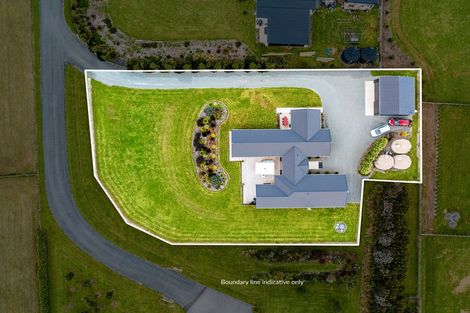 Photo of property in 13 Layci Lane, Waipu, 0582