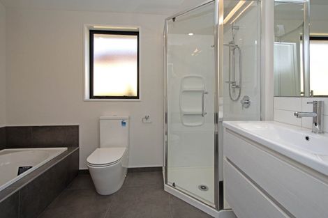 Photo of property in 4 Quinn Crescent, Woodend, 7610