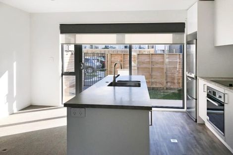 Photo of property in 1/12 Stanley Street, Berhampore, Wellington, 6023