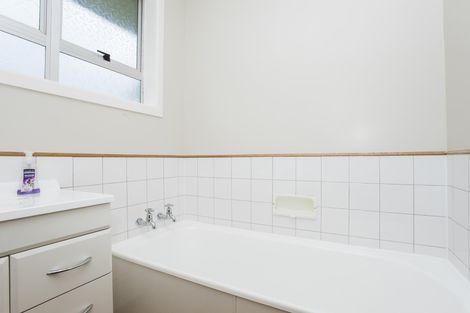 Photo of property in 9 Mason Street, Riverdale, Gisborne, 4010