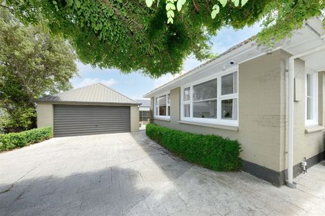 Photo of property in 74 Maidstone Road, Ilam, Christchurch, 8041