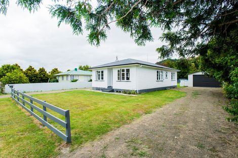 Photo of property in 22 Hooper Street, Tamarau, Gisborne, 4010