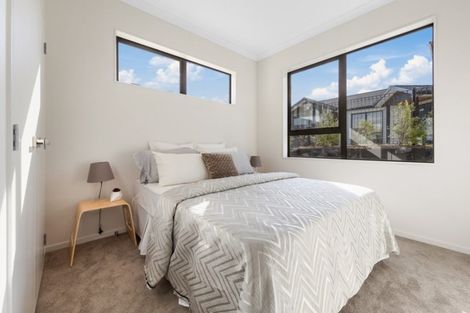 Photo of property in 2 Frazen Avenue, Papakura, 2110