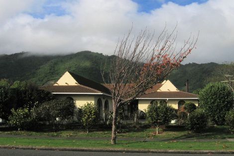 Photo of property in 7 David Street, Waikanae, 5036