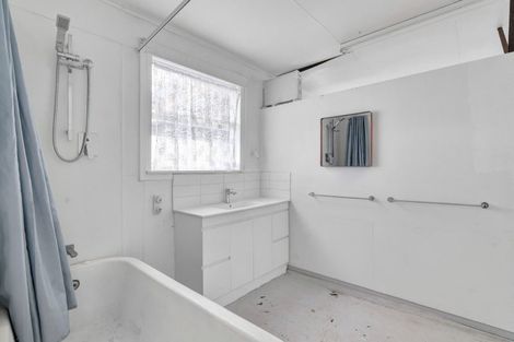 Photo of property in 76 South Road, Manaia, 4612