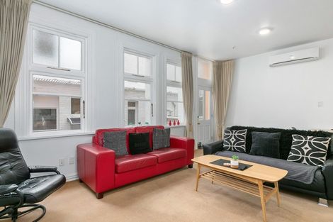 Photo of property in 12/31 Dowling Street, Dunedin Central, Dunedin, 9016