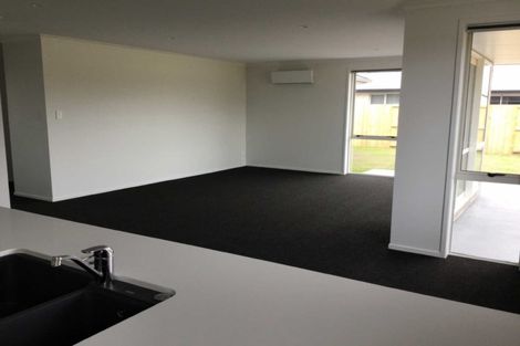 Photo of property in 3 Naeo Close, Papamoa Beach, Papamoa, 3118