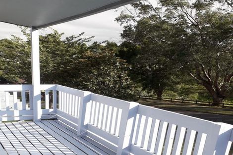 Photo of property in 15 Rossiter Crescent, Lynmouth, New Plymouth, 4310